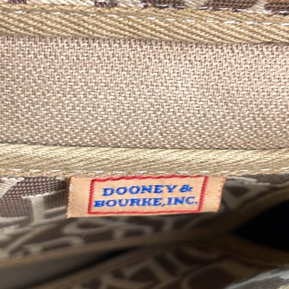 Dooney & Bourke Vintage Signature Tassel Tote Tan / Cream Canvas Leather… - Picture 13 of 15